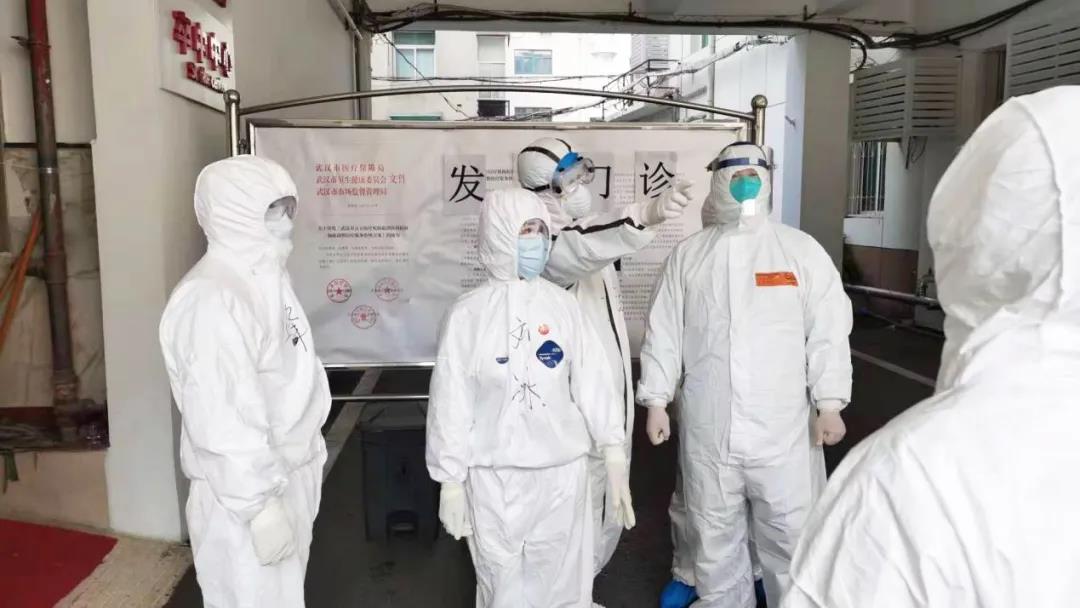 戰(zhàn)斗依然繼續(xù)，不容絲毫懈怠——記西安國際醫(yī)學中心醫(yī)院感控部主任劉冰