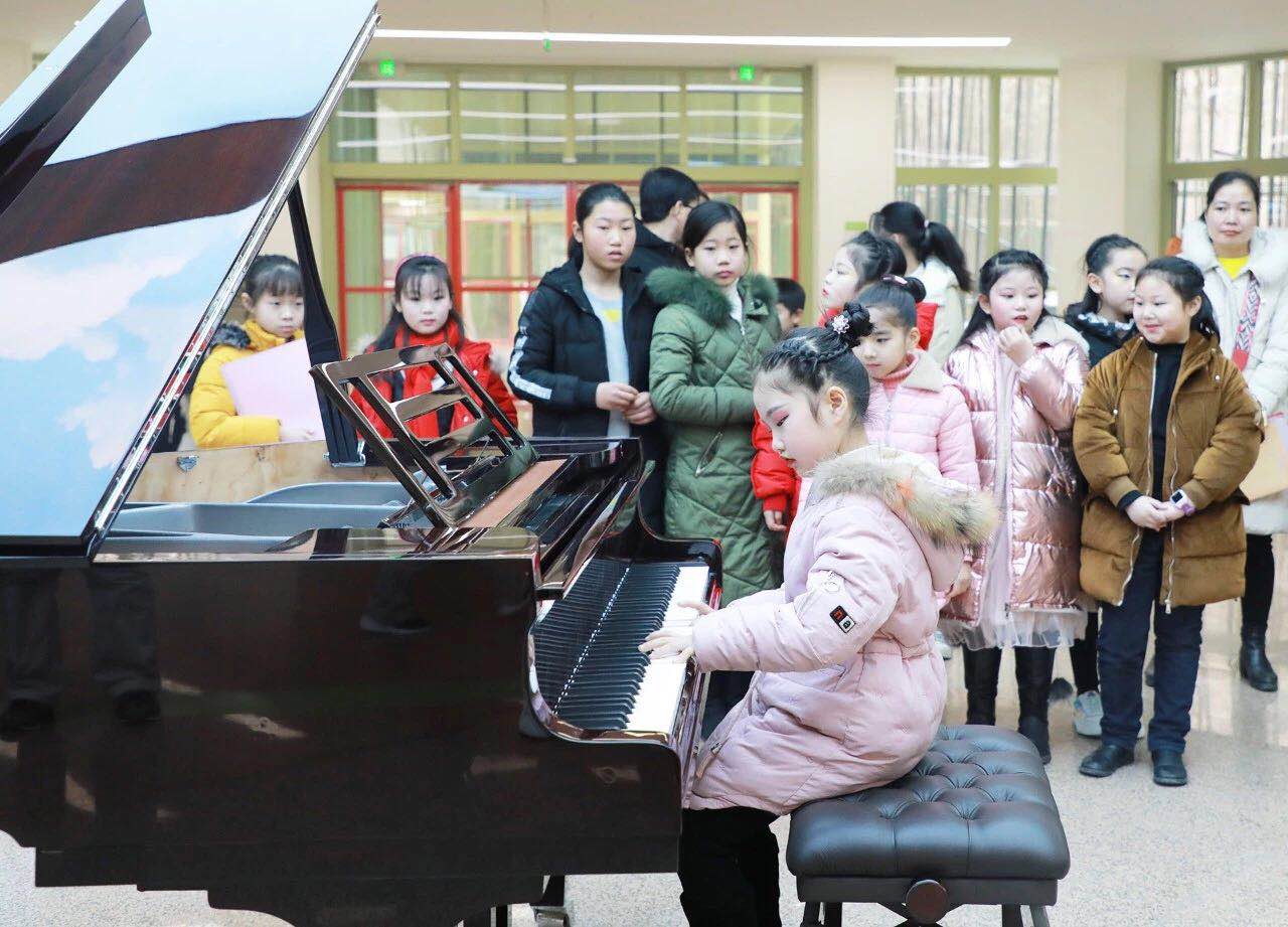 暖心！“小演奏家”走進西安國際醫(yī)學中心醫(yī)院——“寒假健康教育公益行”研學活動之二