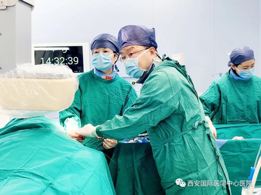 心內(nèi)心外聯(lián)手，為年輕生命保駕續(xù)航