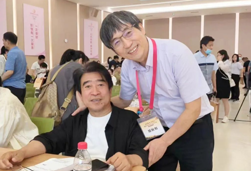 “醫(yī)”往情深15載！一位基層“輪椅”醫(yī)生和醫(yī)學大咖的故事