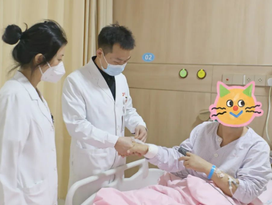 造影劑過(guò)敏？無(wú)“劑”可施，醫(yī)生出“聲”顯“影”打通患者閉塞的血管