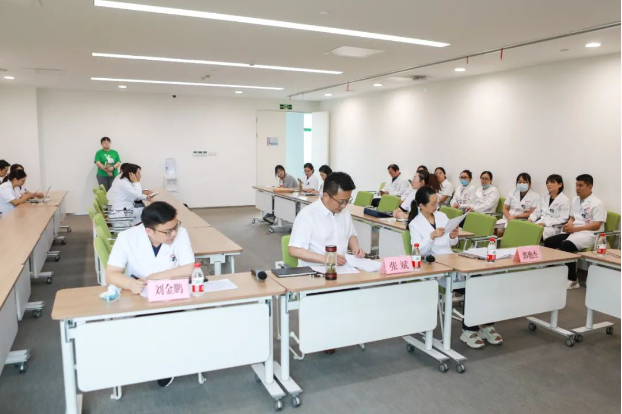 助推學(xué)科高質(zhì)量發(fā)展！我院舉行2021年院級(jí)課題中期答辯會(huì)