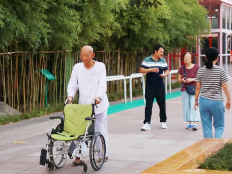 住院期間也能給健康加分？每周一、三、五動起來，為健康打卡！